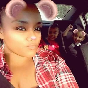 Meet your Posher, Nichelle